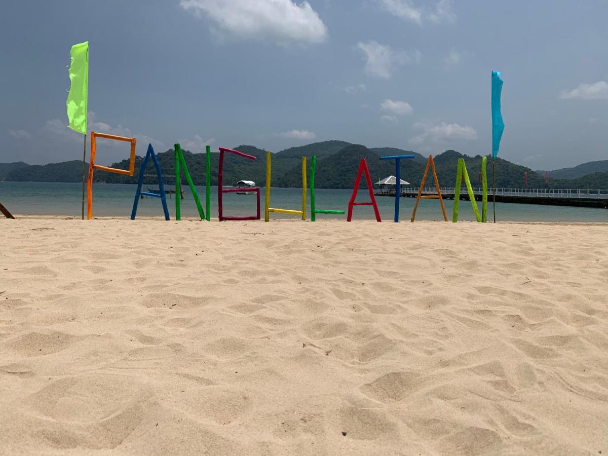 Pangulatan Beach Resort El Nido Esterno foto